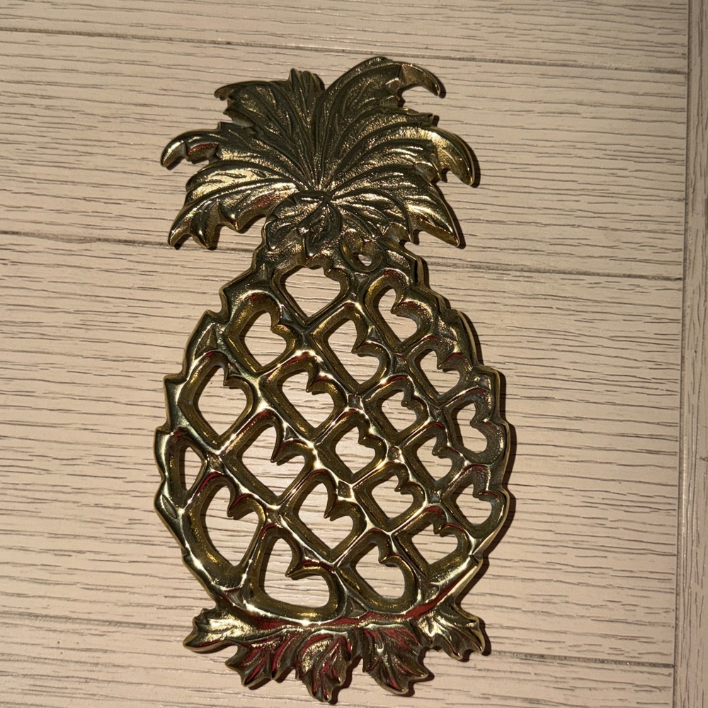 Vintage Virginia Metalcrafters Brass Pineapple Trivet Hot Pad Williamsburg 1999